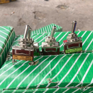 Công tắc 2 chân 3 chân 6 chân, công tắc đảo chiều taiwan, công tắc gạt nâu, công tắc tắt mở, đảo còi, đảo đèn.D