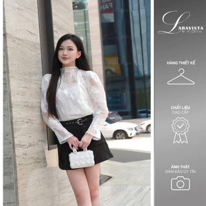 LABAVISTA Áo kiểu nữ chít ly vải tơ nến trắng thêu hoa nổi thiết kế hiện đại phong cách sang trọng