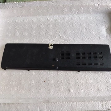 vỏ nắp đậy phía sau mặt D laptop acer aspire E1-571G hàng cũ có trầy xước
