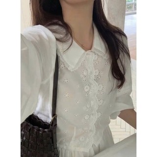 Áo Kiểu Sơ Mi Trắng Cổ Sen Thêu Hoa Đục Lỗ Tay Bồng Dáng Suông Ngắn Vintage Nàng Thơ Cakecat