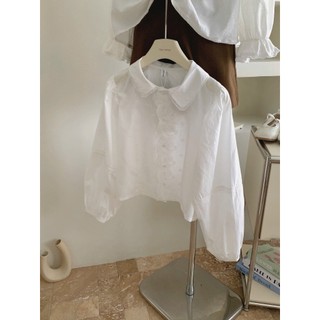 Áo Kiểu Sơ Mi Trắng Cổ Sen Thêu Hoa Đục Lỗ Tay Bồng Dáng Suông Ngắn Vintage Nàng Thơ Cakecat