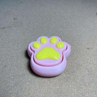 [MÓC KHÓA] CLICKY TAY MÈO NHỰA 3D – NHỎ XINH, CLICK CÁI LÀ GHIỀN