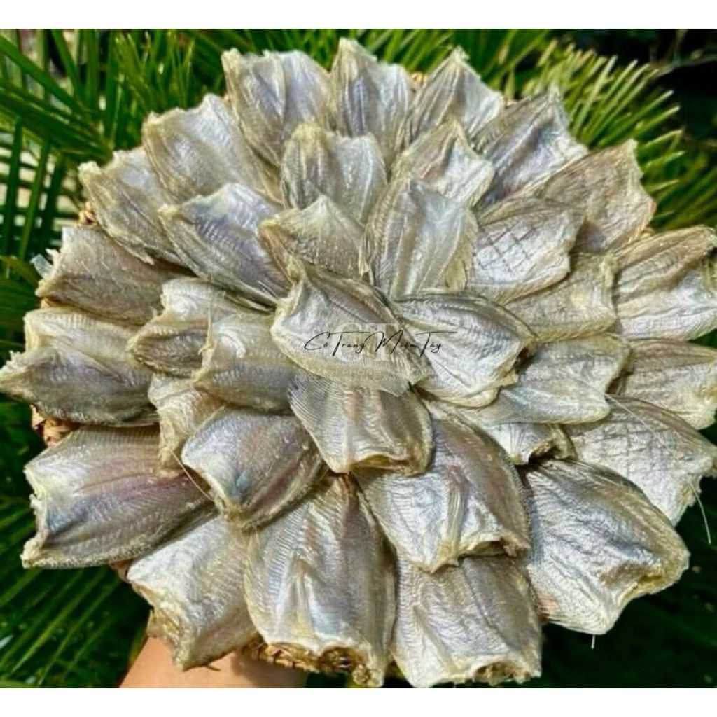 Khô Cá Sặc Bướm  Vị Lạc Vừa Ăn Cá Đồng 100% tự nhiên ( tui hut chan khong 500gram )