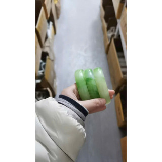 Vòng tay đá Mắt Mèo xanh đỏ trắng mang lại sự may mắn cho người tin vào may mắn từ đá Mắt Mèo
