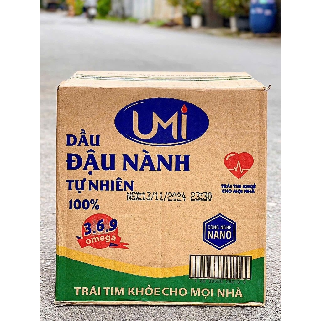 sale_ DẦU đậu nành UMI 900ML Y Hình