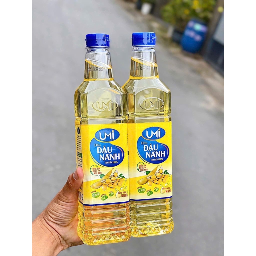 DẦU ĂN 1 LÍT ĐẬU NÀNH UMI Y HÌNH DÀNH CHO CHIÊN XÀO VÀ DÙNG CHO CÁC MÓN CHAY MẶN ĐỀU ĐƯỢC