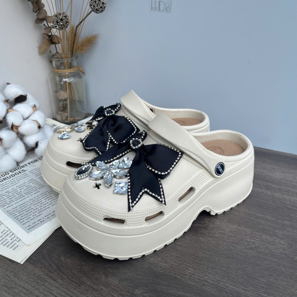 Dép sandal nữ dép bánh mì đế cao 7cm đính kèm nhiều sticker dễ thương có lỗ thoáng khí(Mã 1288) | BigBuy360 - bigbuy360.vn