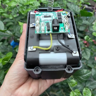 Pin 20 Cell Navara cho máy khoan chân pin phổ thông Makita M21 có đèn báo dung lượng