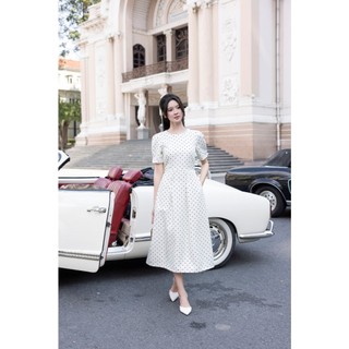 SWANLAKE | Váy Đầm Nữ Chất Vải Bố Chéo Chấm Bi Cổ Tròn Tay Ngắn Chiết Eo Đi Tiệc Công Sở D13463
