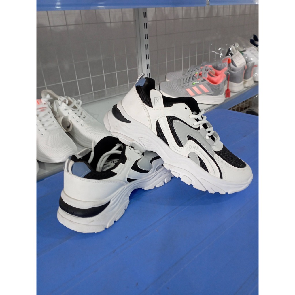 99K [Xả lẻ Size 39 NHIỀU MẪU] - Giày Thể Thao Unisex Thiết Kế Năng Động Dễ Mix Đồ