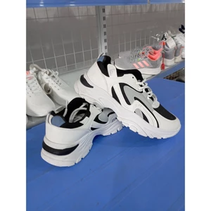 99K [Xả lẻ Size 39 NHIỀU MẪU] - Giày Thể Thao Unisex Thiết Kế Năng Động Dễ Mix Đồ