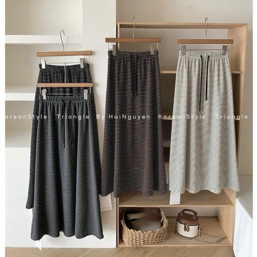 TRIANGLE - Velvet Skirt (Cân nhắc kỹ, return is not welcomed)- Chân váy nhung tăm style Hàn kẻ ngang cạp chun