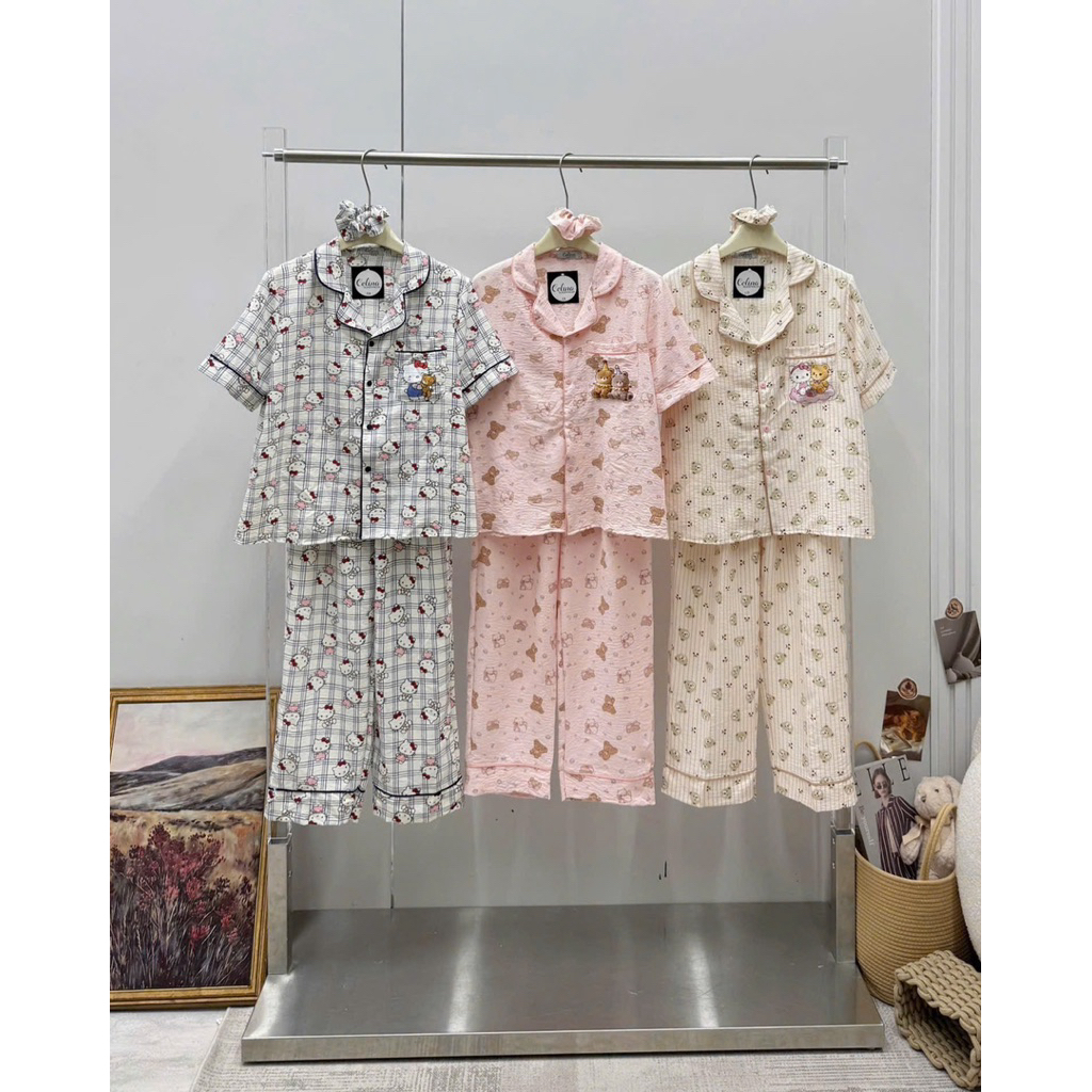 Bộ Đũi Pyjama Tay Ngắn Quần Dài Kèm Cột Tóc Cute