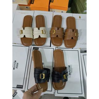 Dép Sandal Nữ Quai Ngang Khoá Kim Loại Thời Trang Hàn Quốc – Dép Nữ Đế Mềm Chống Trượt Đi Chơi Đi Làm ( QCCC )
