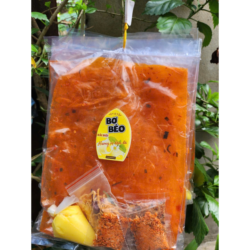 Bánh tráng dẻo bơ béo full topping.
