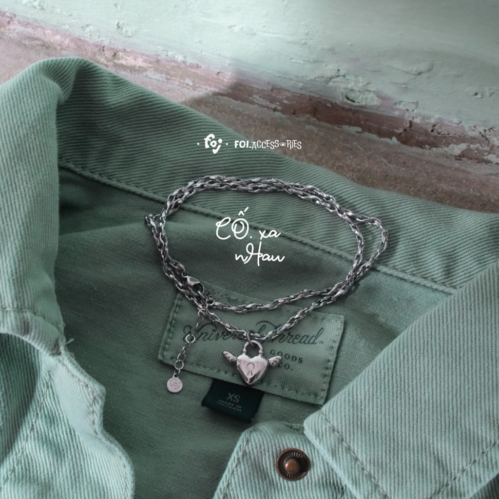 Vòng cổ Cố xa nhau