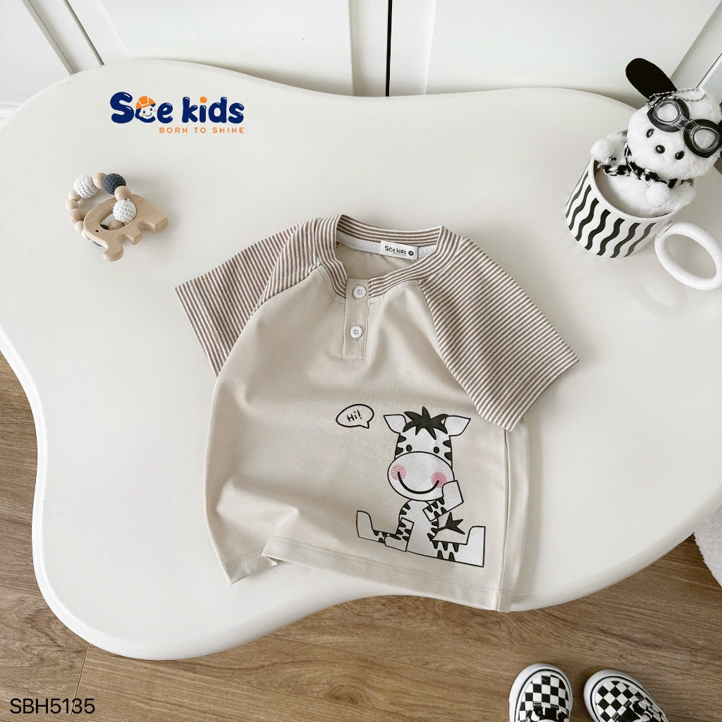 Bộ cotton in ngựa vằn thiết kế cổ trụ bé trai, set áo thun cổ trụ phối tay zaclang hình ngựa vằn
