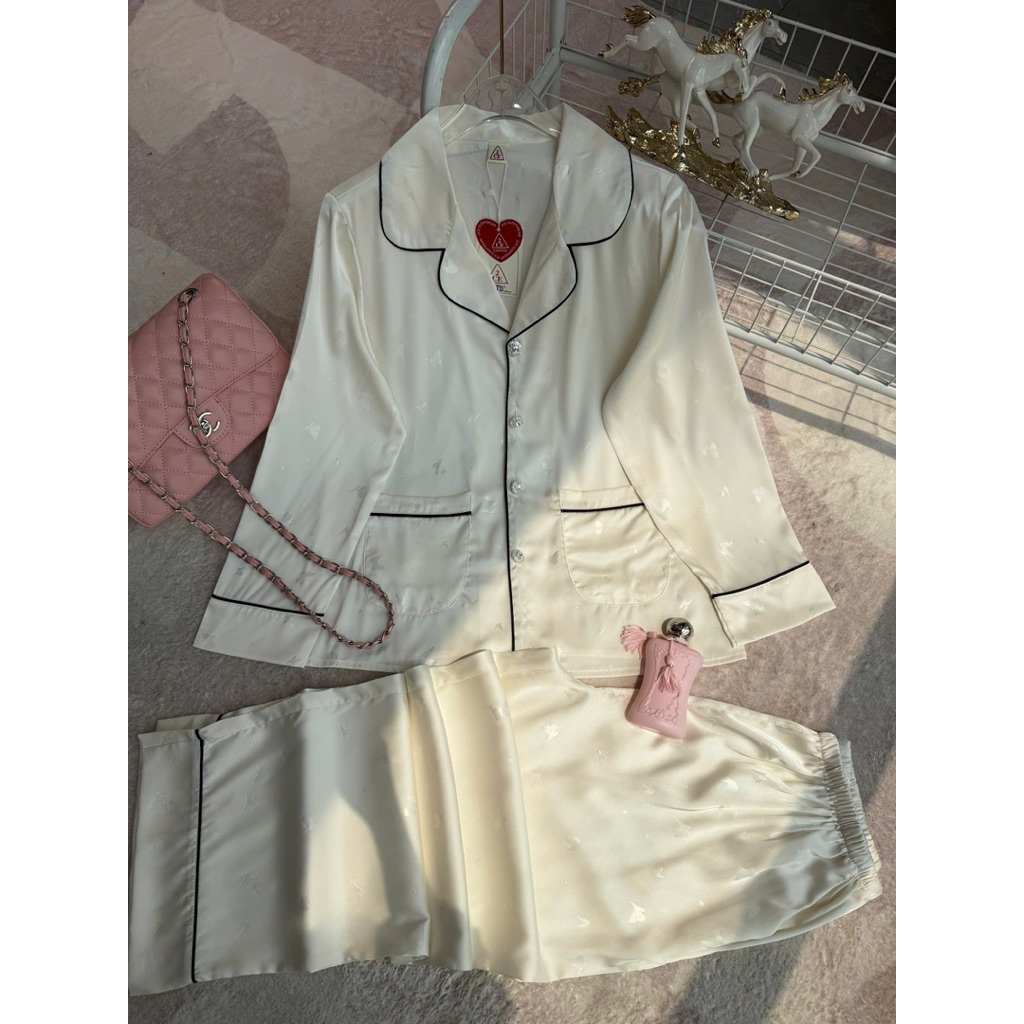 40-62kg Bộ pijama NÚT ĐÁ mặc nhà cho nữ 2 túi trơn lụa vân Bươm siêu sang