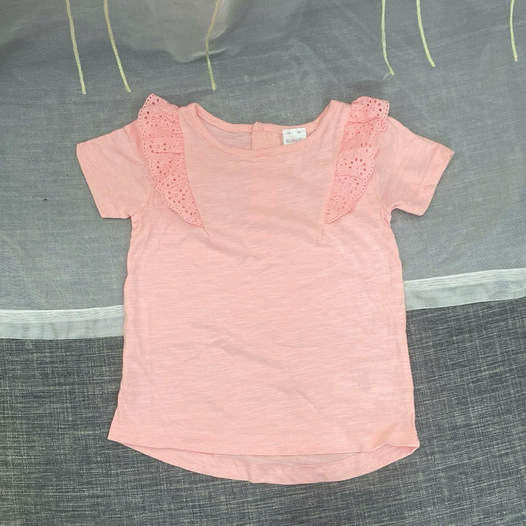 Áo Cotton Cộc Tay Phối Bèo Bé Gái Hàng Dư Xịn E0444 C0444 (8–13kg) – Áo Thun Bé Gái Dễ Thương