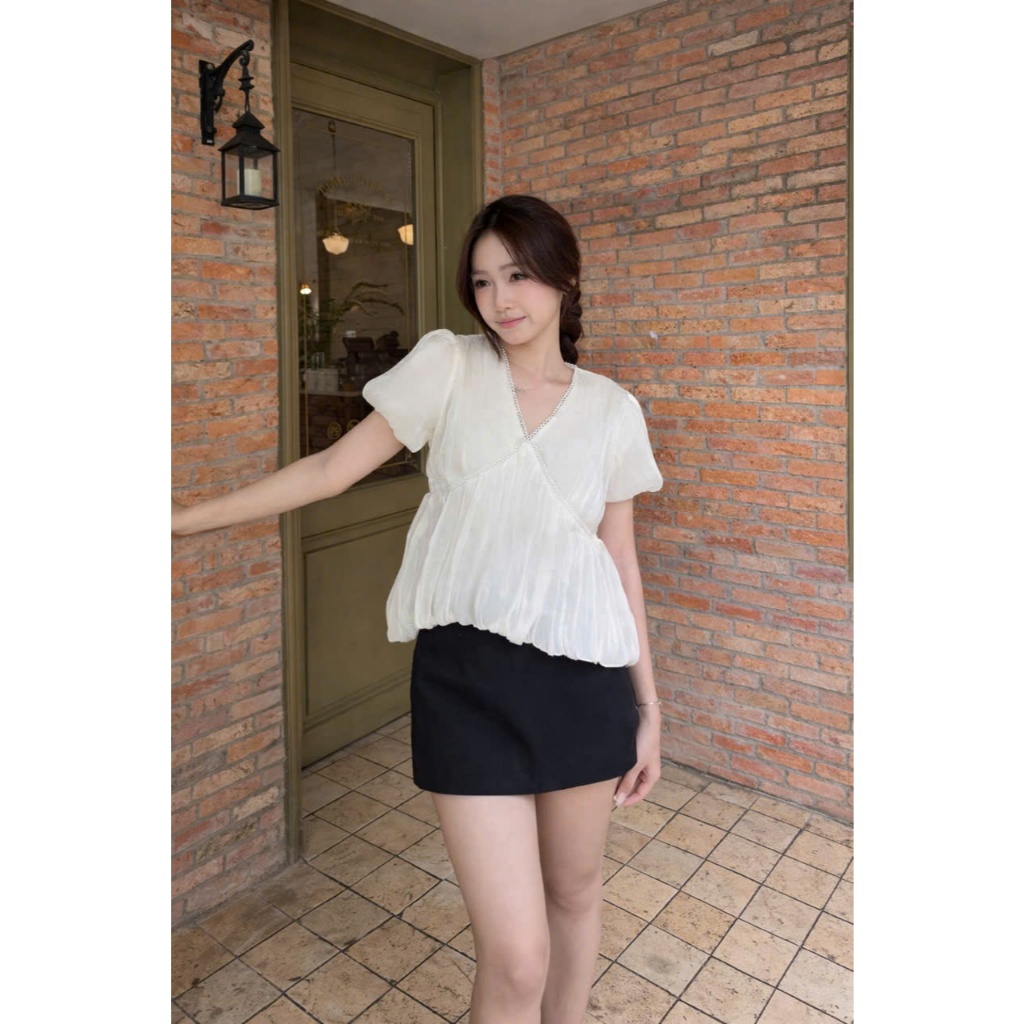 Áo babydoll tơ nữ dáng xuông cổ V phối tay bồng tiểu thư mặc đi làm đi chơi LABEL A86