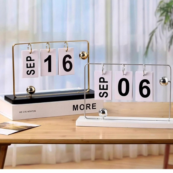 Jojo Lịch Lật Hình Gấu Để Bàn Trang Trí,Decor Hiện Đại,Lịch Lật Trang Trí Bàn Làm Việc, Decor Bàn Học,... | BigBuy360 - bigbuy360.vn