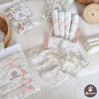 Khăn xô Honee Baby hoạ tiết cổ tích 2 lớp Muslin mềm mại, thấm hút tốt, an toàn cho da bé