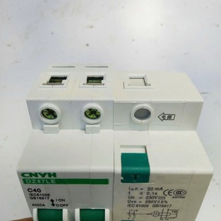 Aptomat chống giật 40A-mã C27NROHS at chống dò -cb chống giật .at 40A chính hãng nội địa trung