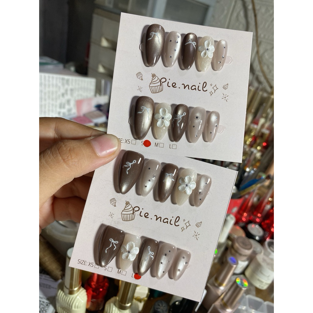 477. nailbox mắt mèo nâu xám tone đậm. nặn hoa