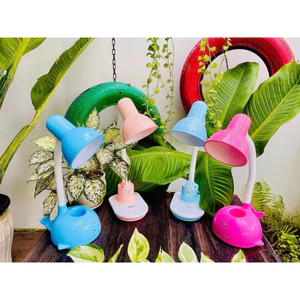 Đèn học sinh chống cận ánh sáng vàng, hình cá ngộ nghĩnh có lỗ cắm bút
