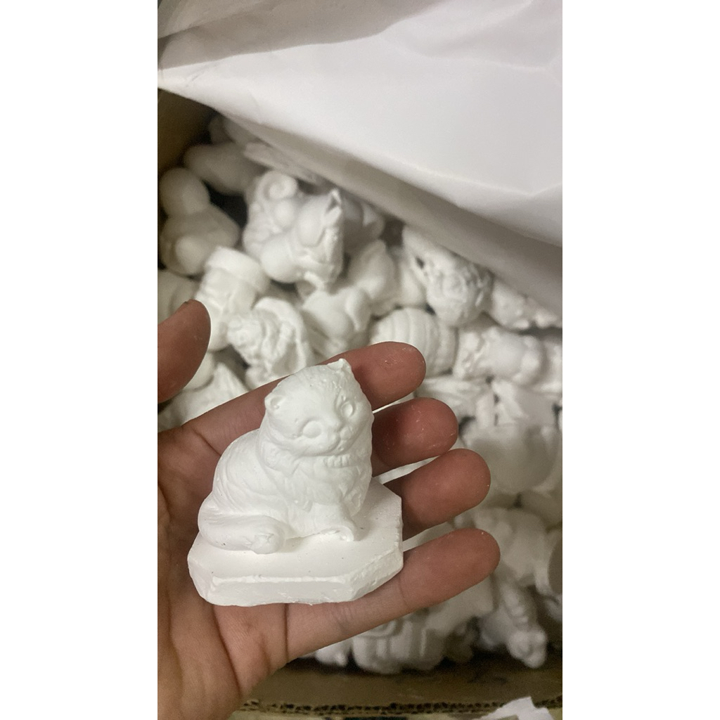 tượng tô màu 5cm kèm 12 ô màu và 2 cọ tô màu