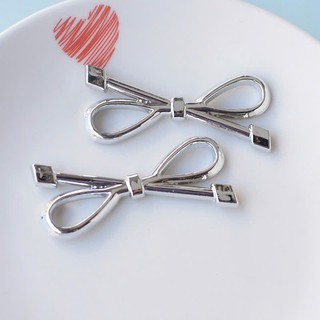 Set Charm Hello Kitty Nơ Hồng Lấp Lánh Gắn Dép Dễ Thương- Tone màu bạc hồng
