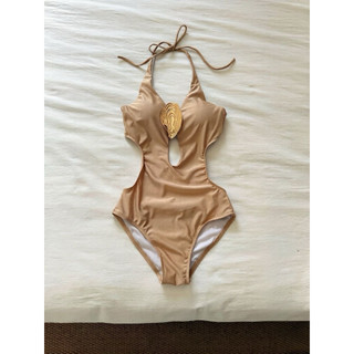 Set bodysuit kết hợp chân váy dài xẻ tà siêu hack dáng
