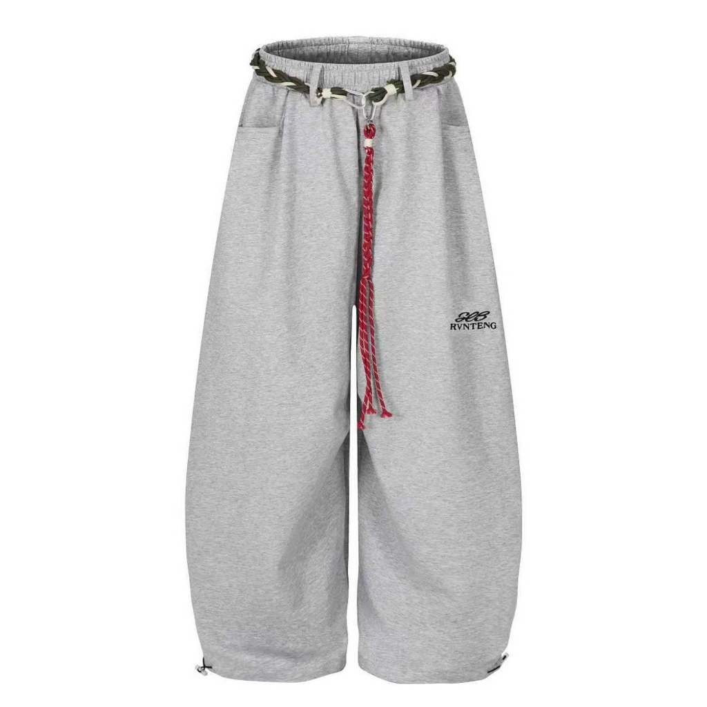 (cờ mẽo L) Quần nỉ ống bí rộng cá tính unisex tone xám đen kèm phụ kiện và hoạ tiết hiphop QN004 - Tiktik