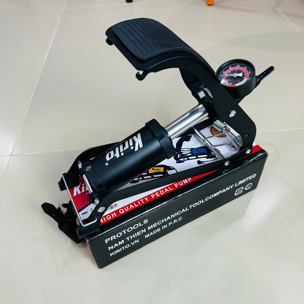 Bơm Chân 1 Ống Kirito K5512C Cao Cấp – Khung Kim Loại Chắc Chắn, Có Đồng Hồ Đo Áp