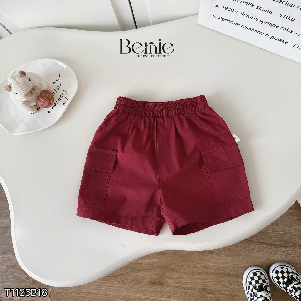 Set cộc tay Bernie in hình gấu vui nhộn, chất liệu cotton phối quần short kaki cho bé 9-28kg