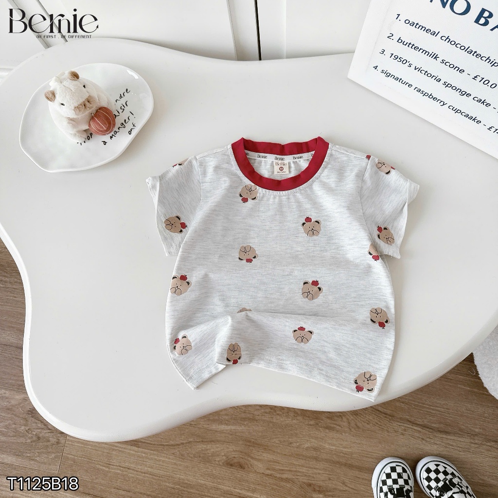 Set cộc tay Bernie in hình gấu vui nhộn, chất liệu cotton phối quần short kaki cho bé 9-28kg