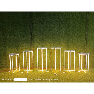 Trụ vuông đèn led dạng gấp gọn