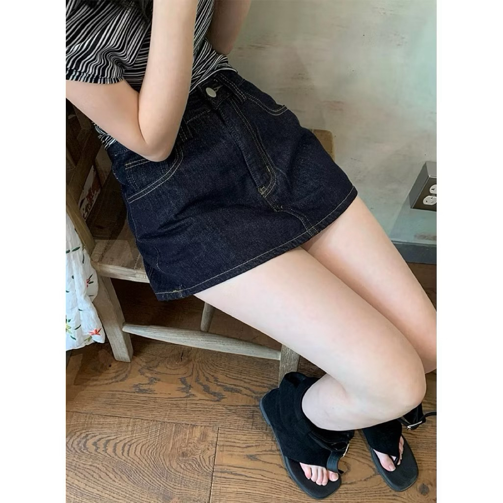 Quần Giả váy Jeans Dáng Basic Trơn Xanh Than W.E