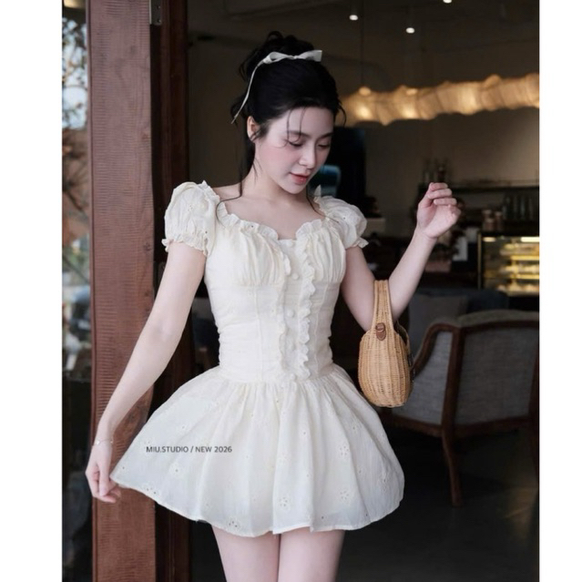 Váy thô hoa tiểu thư tay bồng dáng xoè phong cách vintage HQuốc, Đầm nữ TK dáng ngắn đính khuy bọc phối bèo nhún cao cấp