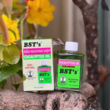 Dầu Khuynh Diệp BST's (BST's Eucalyptus Oil) dầu gió chiết xuất từ tinh dầu lá bạch đàn.