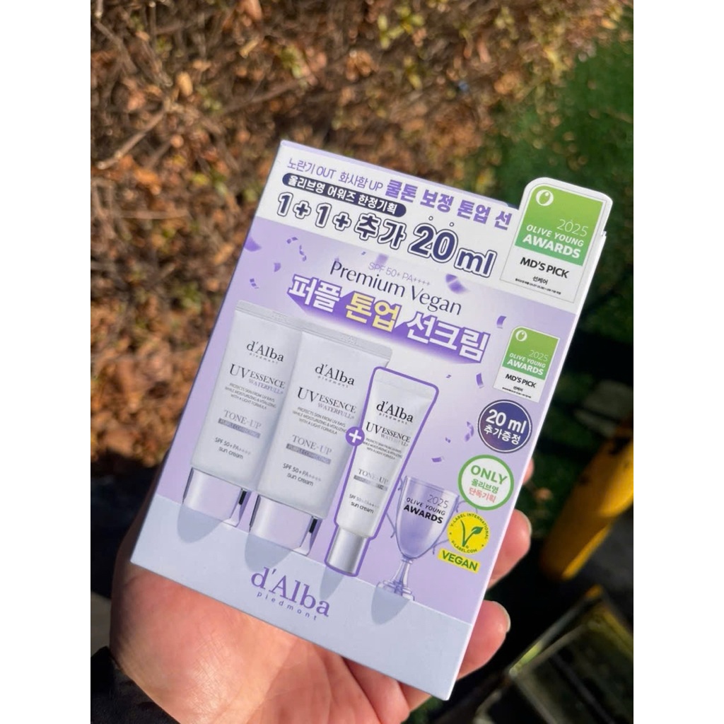 KEM CHỐNG NẮNG TÍM D'ALBA WATERFUL TONE UP SUN CREAM PURPLE CORRECTING– Hàng xách tay chuẩn Hàn