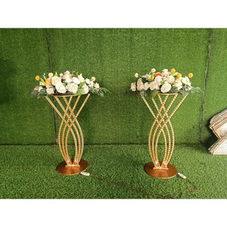 Trụ để hoa có gắn đèn led sẵn, dùng cho trang trí sân khấu hay dẫn lối