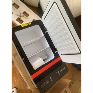 Tủ lạnh mini dùng được cho ô tô và nhà ở điện 12v - 24v và 220v