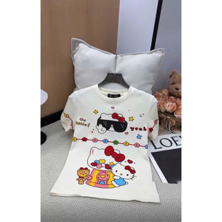 Áo phông cotton cổ tròn cộc tay hình mèo kitty đeo kính đen #23059