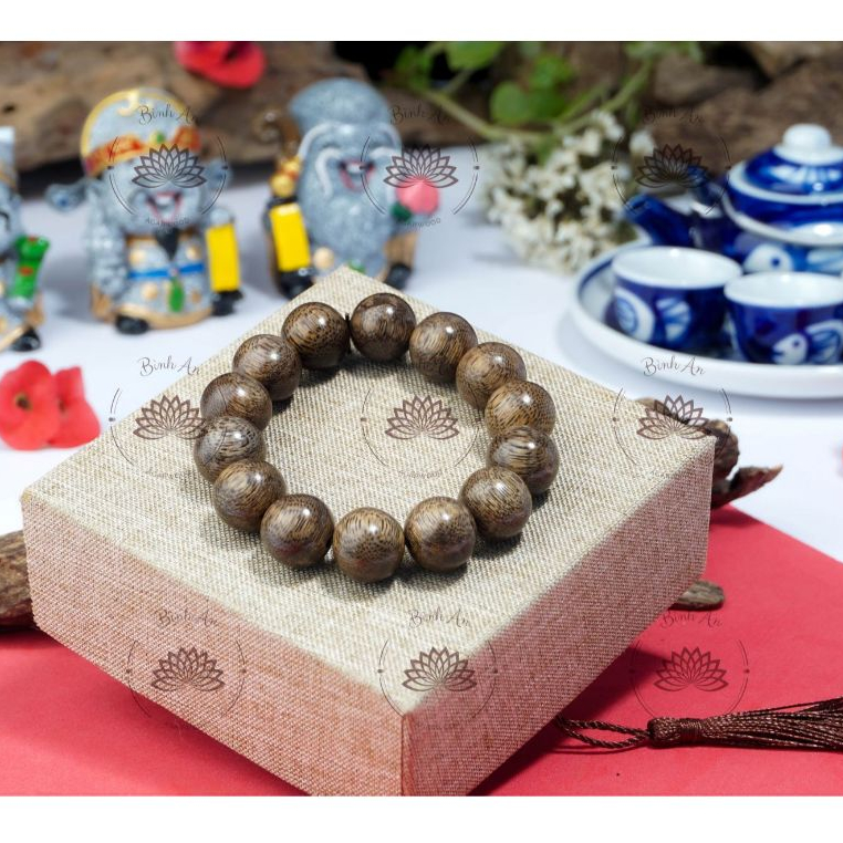 Vietnamese Agarwood Bracelet, Handcrafted Aromatic Wood Jewelry Inspired by Quang Nam Tradition