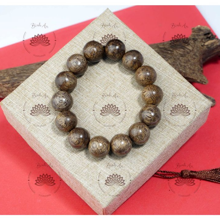 Vietnamese Agarwood Bracelet, Handcrafted Aromatic Wood Jewelry Inspired by Quang Nam Tradition
