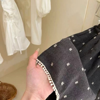 Set áo bèo quần bi dáng sớ cho bé gái