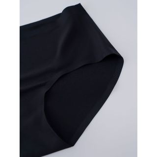 Quần lót nữ Hipster Seamless YODY Siêu Mềm Mướt WCUN25A033