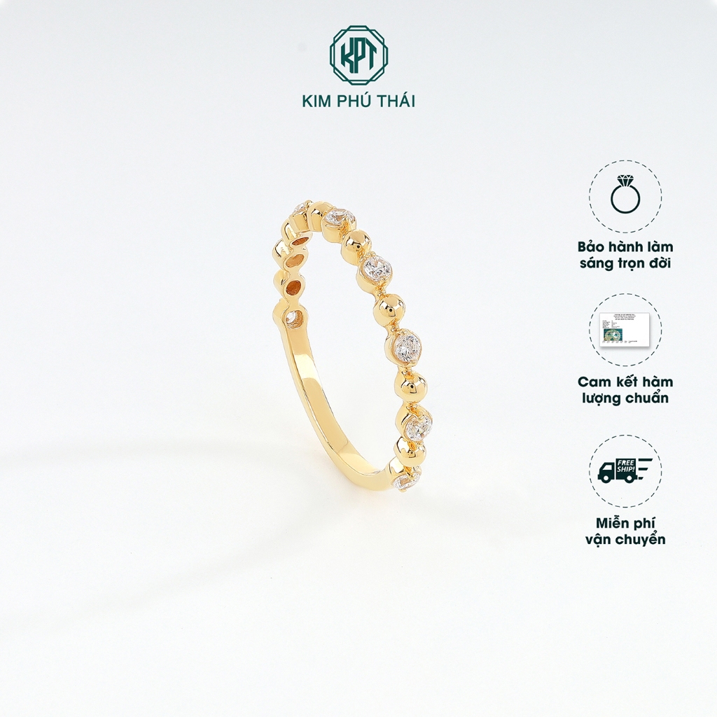 Women's Solid Gold Ring by Kim Phú Thái