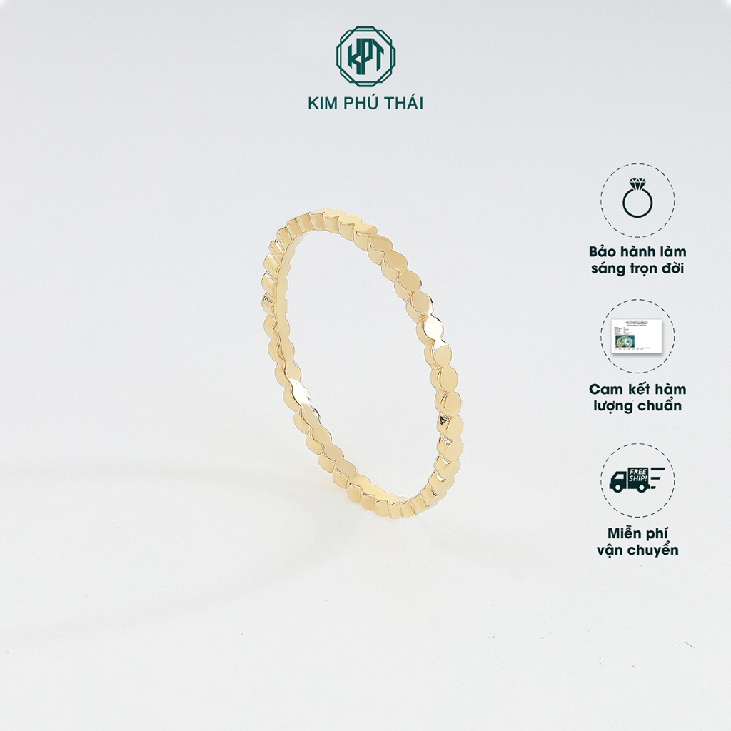 Women's Solid Gold Ring by Kim Phú Thái